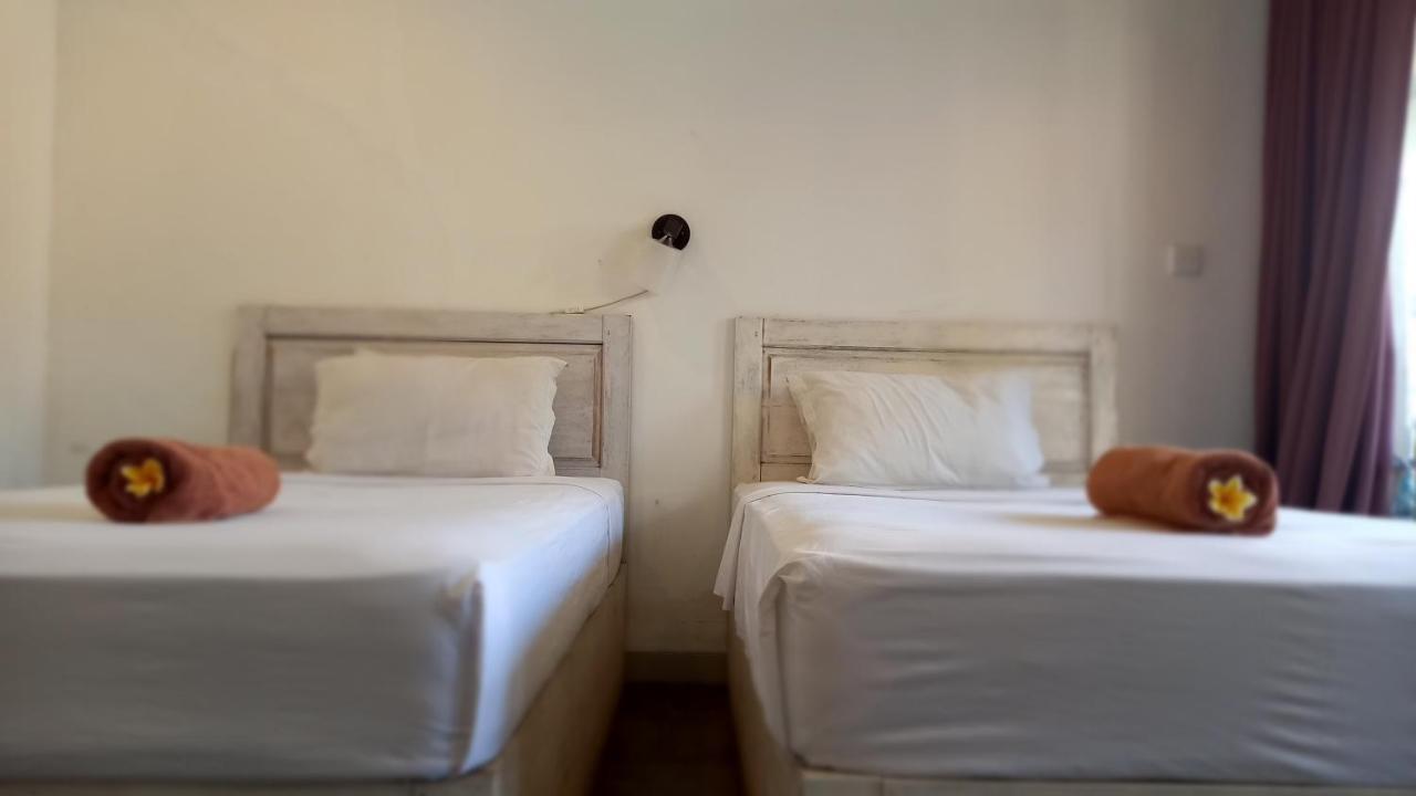 Wisma Bunda 2 Hotel Gili Trawangan Exterior photo