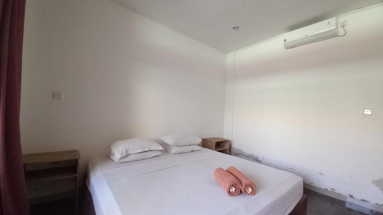 Wisma Bunda 2 Hotel Gili Trawangan Exterior photo