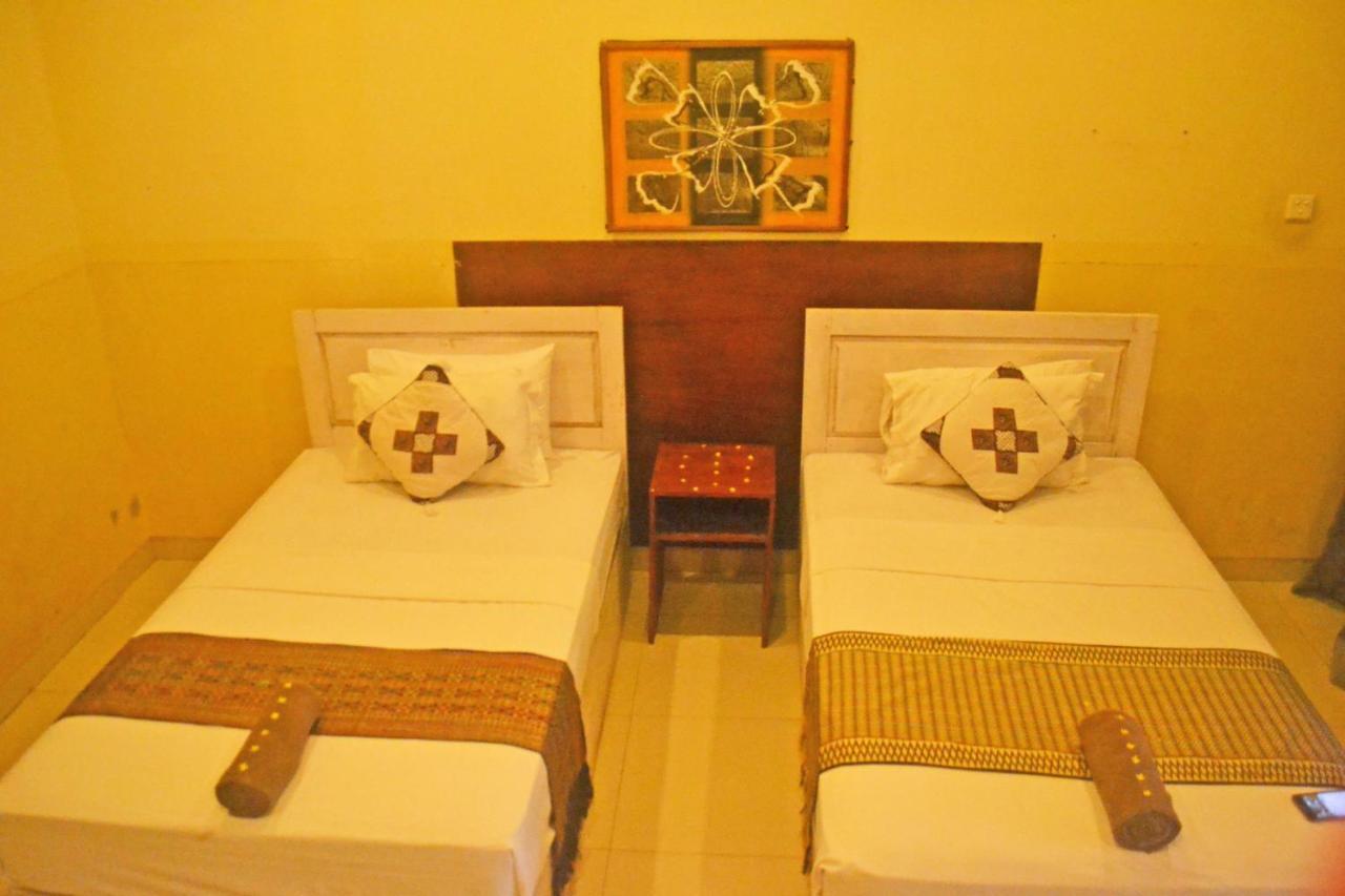 Wisma Bunda 2 Hotel Gili Trawangan Exterior photo